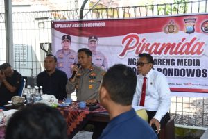 Kapolres Bondowoso Ajak Awak Media Ngopi Bareng
