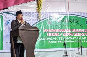 Kemenag Bondowoso Menghadiri Acara Tasakuran Wisuda MTs Ar Ridwan Desa Taman