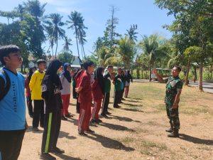 Babinsa Koramil 0823/10 Arjasa Lakukan Pelatihan Dan Pembinaan Kepada Peserta Paskibra