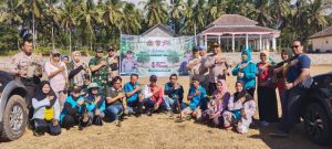 Laksanakan Program Kapolri, Polsek Grujugan Polres Bondowoso Gandeng Forkopimcam Dan Mahasiswa Lakukan Penghijauan Di Desa Dawuhan