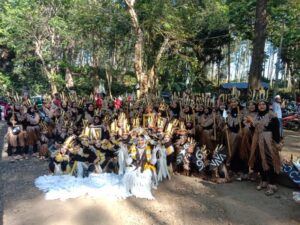 Lagu Sajojo Papua Mampu Guncang Bumi Tasnan KB Darul Hikam Juara I Di Karnafal Himpaudi Grujugan Bondowoso