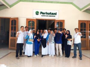 Ronny Merdyanto Administratur Perum Perhutani KPH Bondowoso Pasca Penutupan Green Youth Movement