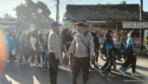 Kanit Reskrim Polsek Prajekan Bondowoso, Kawal Jalan Santai Memperingati HUT RI Ke-78