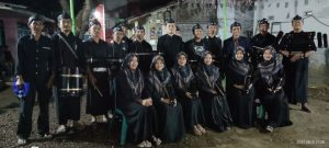 Semarak HUT RI Yang Ke 78, Pemuda Pemudi Grujugan Kidul Bondowoso Sajikan Musik Patrol Dengan Nama Sunan Kalijogo