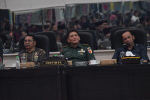 Kasdim 0822 Bondowoso Hadiri Rapat Paripurna Raperda Perubahan APBD 2023