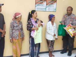 Juma’at Berkah, Polsek Grujukan Berbagi Sembako Untuk Kaum Duafa