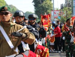Raksaka Bahana Sabaddha Yudha, Drumband Yonif 514 Menghibur Masyarakat di Alun-alun Bondowoso