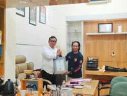 Dihari Ulang Tahun Yang Ke Tiga, PT SIBERNEWS MULTIMEDIA Berikan Penghargaan Kepada Kasat Reskrim Polres Bondowoso