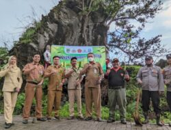 Cegah Sejak Dini Bencana Alam BKPH Sukosari Gandeng Forkopimcam Dan BPBD Bondowoso Tanam Pohon Dilereng Pegunungan