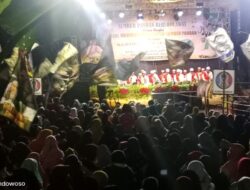 Sumber Pandan Grujugan Bersholawat bersama Majelis Sholawat Qoof dan Ribuan Masyarakat
