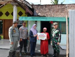 Kodim 0822 Bondowoso Berbagi Ratusan Sembako Untuk Korban Bencana Angin Puting Beliung