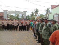 KPH Bondowoso Terjun Langsung Berikan Bantuan Sembako Untuk Warga Terdampak Angin Puting Beliung