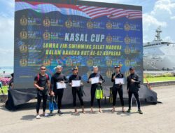 Semarakan HUT KOPASKA ke-62, 4 Orang Ksatria Yonif 514/SY Menaklukkan Selat Madura.