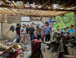 Terjadi Ledakan Dahsyat Diduga Akibat Mercon, Rumah Warga Suco Lor Maesan Bondowoso Hancur, Dua Warga Alami Luka serius