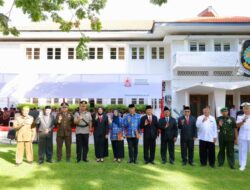 Dalam Rangka Memperingati Harkitnas, Anggota Kodim 0825/Banyuwangi Laksanakan Ziarah Ke-TMP