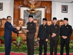 Sidang Paripurna DPRD Tulungagung Beserta PJ Bupati Tulungagung.