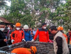 Si Jago Merah Hanguskan Salah-satu Pondok di Tamanan, Diduga ODGJ Tewas Akibat Kebakaran Tersebut