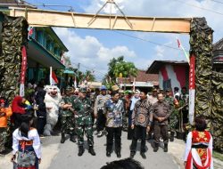Menyambut HUT RI ke -79, Dandim 0822 Dampingi PJ Bupati Bondowoso Launching Kampung Pancasila Desa Tapen