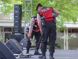 Jelang Pendaftaran Pilbup 2024 Polres Lumajang Lakukan Sterilisasi Kantor KPU