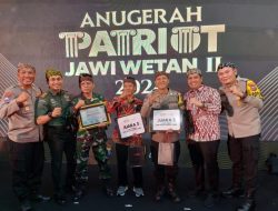 Bhabinkamtibmas Polres Bondowoso dan Tiga Pilar Desa Sumber Kokap Berhasil Raih Juara III APJW II Tahun 2024.