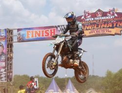 Serda Satria Anggota Kodim 0422/Lampung Barat Sukses Raih Piala di Lomba Grasstrack Panglima TNI