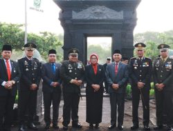 Forkopimda Kabupaten Lumajang Laksanakan Upacara Ziarah Nasional Di TMP Kusuma Bangsa
