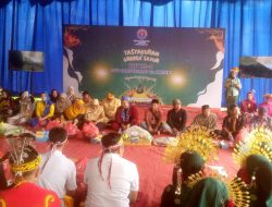 Berebut Tumpeng Ulang Tahun Ke Dua RSUD Campurdarat Tulungagung dr Karneni, dr Rio Ardona