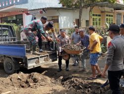 Gercep TNI, BPBD dan Polri membantu dampak banjir di Wilayah Bondowoso