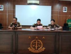 Puncak Hakordia 2024 Kejari Situbondo Tahan 2 Tersangka Gratifikasi Tol Probowangi, 1 Tersangka Mangkir Panggilan