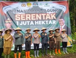 Dukung Asta Cita, Perhutani & Polres Bondowoso Gelar Penanaman Jagung Bersama Untuk Swasembada Pangan 2025