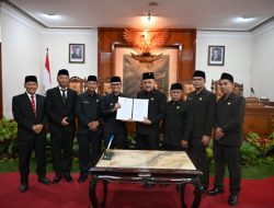 Pengumuman Penetapan Bupati dan Wakil Bupati Terpilih Tulungagung 2025 Dalam Rapat Paripurna DPRD
