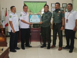 Piagam Penghargaan Zero Accident ke 3 Tahun 2024 Dari Gubenur Jatim Diberikan Kepada Administratur Perum Perhutani KPH Bondowoso