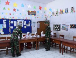 Satgas TMMD 123 Bondowoso Mengajar di Sekolah SD Negri Guno Sari 01