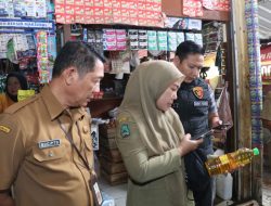 Satgas Pangan Polres Magetan dan Disperindag Temukan Minyakita Bermasalah