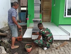 Satgas TMMD 123 Kodim 0822 Bondowoso Pembersihan Sisa Pembangunan Mushola di Tlogosari