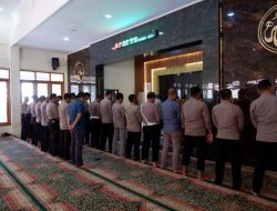 Polri Berduka,Polres Bondowoso Melaksanakan Sholat Gaib untuk Anggota yang Gugur di Way Kanan Lampung
