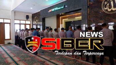 Polri Berduka,Polres Bondowoso Melaksanakan Sholat Gaib untuk Anggota yang Gugur di Way Kanan Lampung