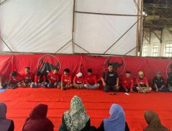 Edy Sudiyanto Fraksi PDIP Bondowoso Bagikan 1.500 Paket Sembako untuk Warga Dapil IV