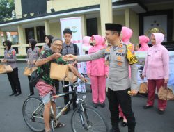 Masyarakat Terkejut di Kira Razia Kepolisian Ternyata Polres Bagi Takjil Ramadhan