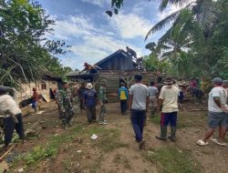 Satgas TMMD Kodim 0422/Lampung Barat Bongkar Rumah Tidak Layak Huni Milik Bapak Tarwono, Tindak Lanjuti Perintah Kasad
