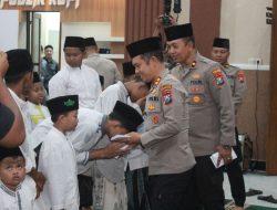 Polres Bondowoso Gelar Pengajian Rutin dan Santunan Anak Yatim untuk Tingkatkan Keimanan dan Kepedulian Sosial