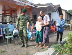 Yonif 514/SY Bondowoso, Gelar Pengobatan Gratis dan Bagikan 200 Paket Sembako Untuk Warga Kaligedang