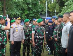 Jelang Kunjungan Wakil Presiden RI TNI-Polri Gelar Apel Pengamanan VVIP di Taman Blambangan Banyuwangi 