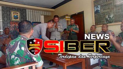 ‎Sinergi TNI–Polri, Koramil 015 Klabang Kunjungi Poslek Klabang Bondowoso Ucapkan HUT Bhayangkara Ke-79 ‎