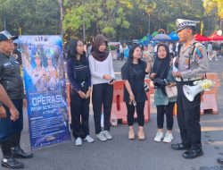 Satlantas Polres Bondowoso, Sosialisasikan Tertib Lalu Lintas Saat Car Free Day dalam Rangka Operasi Patuh Semeru 2025