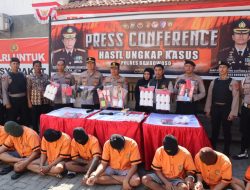 Satreskoba Polres Bondowoso Bongkar Gembong Narkoba 3,95 Ons lebih Dan Puluhan Kaleng Pil Setan Serta Ganja Siap Edar Disita