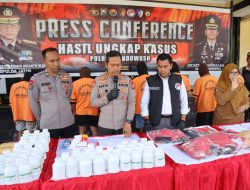 Polres Bondowoso melaksanakan kegiatan press release terkait hasil Operasi Tumpas Narkoba Semeru 2025.
