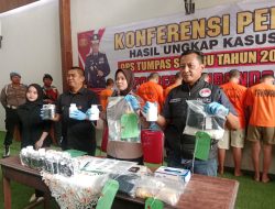 Konferensi Pers Operasi Tumpas Semeru 2025 Jaringan Narkoba Lintas Pulau Dirobek Satresnarkoba Polres Situbondo