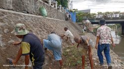 DLH Kota Yogyakarta dan Pemulung Kerjasama Bersihkan Sungai Code