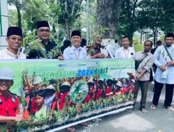 KPH Bondowoso Gandeng Kejaksaan Dan YLBH ABU NAWAS Bagikan Bibit Gratis